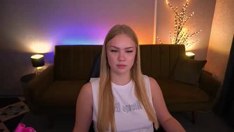 celestenoirr online show from September 10, 2:06 pm