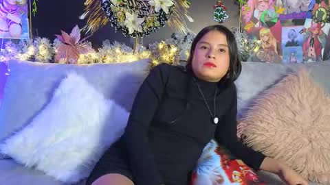 Sara online show from December 2, 6:43 pm