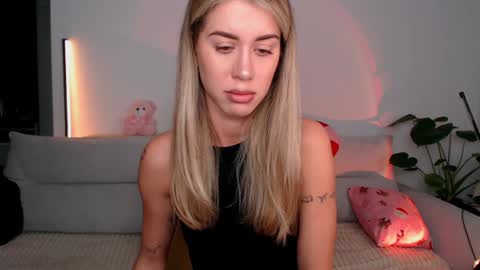 Celin online show from December 17, 6:09 pm