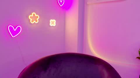  Celine  online show from April 4, 4:22 am