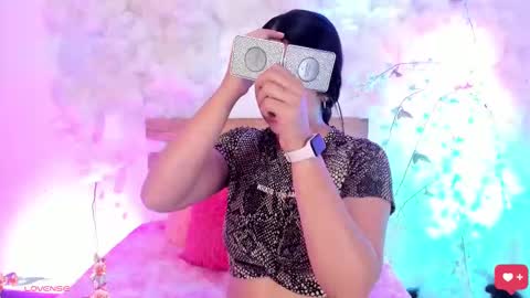 Hello guys my name is Sofi and Lizzie and  Vanessa online show from March 2, 1:53 pm