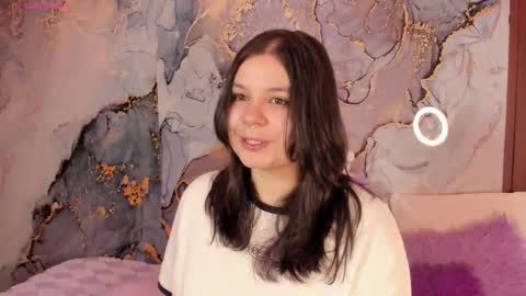 Hello guys my name is Sofi and Lizzie and  Vanessa online show from February 21, 6:36 am