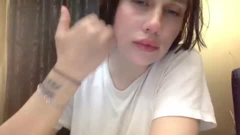 Eva online show from April 18, 7:07 pm