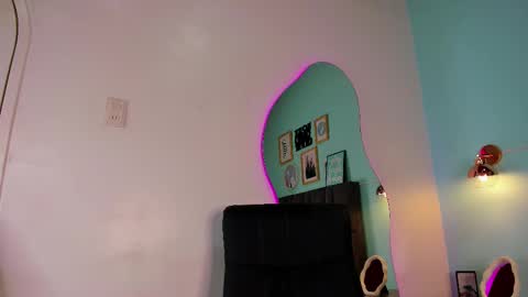 C H A N E L online show from February 22, 7:32 pm