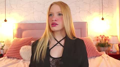 Channelangeless online show from November 10, 11:05 am