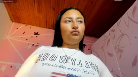 charlott_daphne online show from February 6, 1:05 am