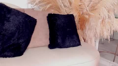   Charlotte  online show from December 5, 8:43 pm