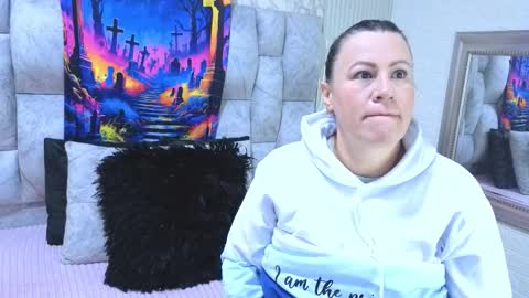 charlotte online show from October 12, 12:40 pm