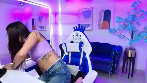 Charlotte online show from October 3, 3:55 am