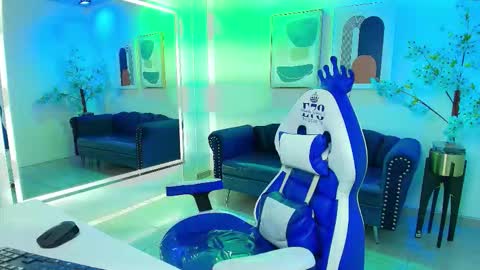 Charlotte online show from September 30, 4:07 am