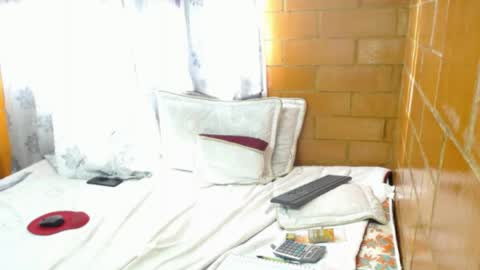 Charlotte online show from April 8, 1:46 pm