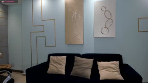 Charlotte online show from December 21, 11:01 am