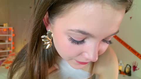 Kaylee online show from October 31, 5:28 pm