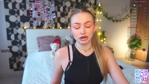 my fansly Charming daisy              My Wishlist  for new toys     online show from January 16, 10:11 am