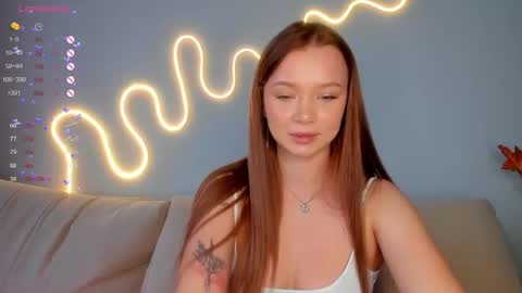 Em online show from September 21, 12:48 pm