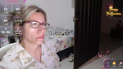 CHAYLA VICTORIA RUIZ  online show from October 14, 10:56 pm