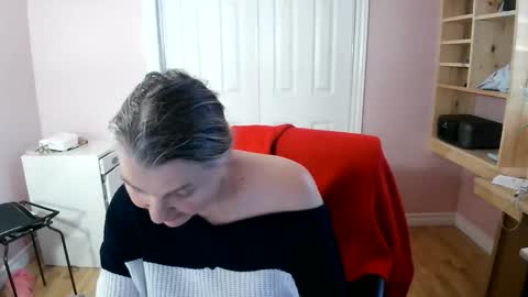 chealsiek online show from April 9, 2:55 pm