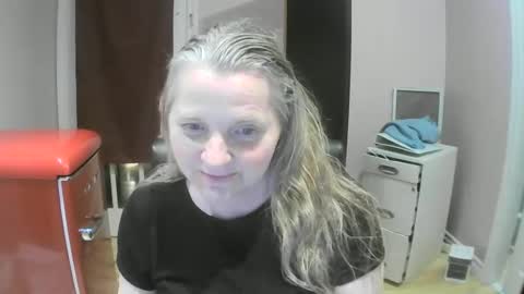 chealsiek online show from October 1, 11:42 pm