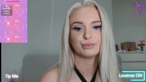 ChelseaBlonde online show from March 4, 9:10 pm