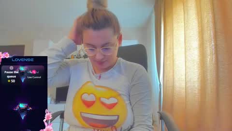 mayra online show from March 12, 8:19 am