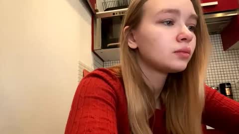 Lei online show from February 20, 8:49 am