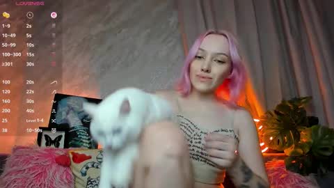 Cheryl online show from March 22, 11:33 pm