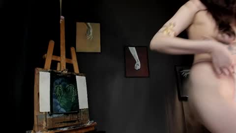 Nina   online show from April 22, 6:05 pm