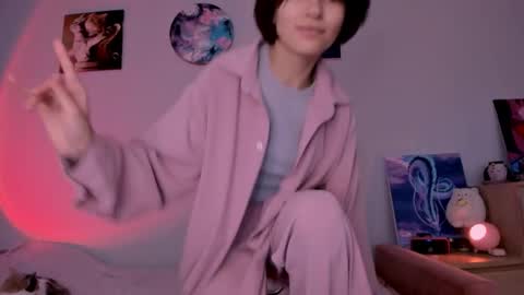 Vivian online show from October 24, 1:07 pm