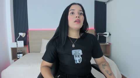 Chiqui online show from October 14, 7:27 pm