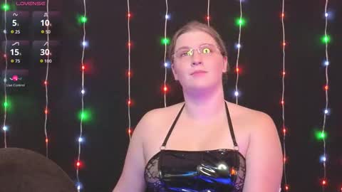 chjecouple online show from December 23, 2:26 am