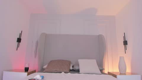 Chloe online show from November 21, 10:28 am