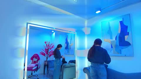 Chloe online show from February 26, 11:31 am