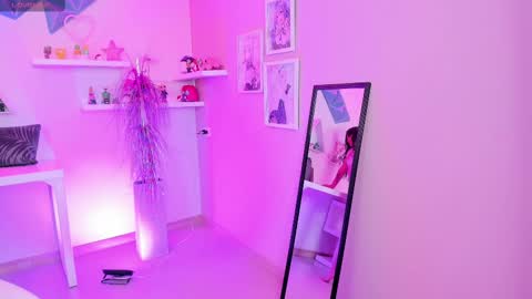 Chloe online show from September 15, 2:47 pm