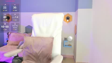 Chloe online show from October 30, 5:47 pm