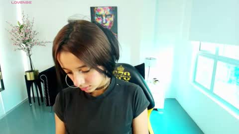 Chloe  online show from March 27, 7:58 pm