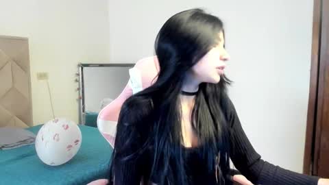 Chloe online show from March 4, 8:48 pm