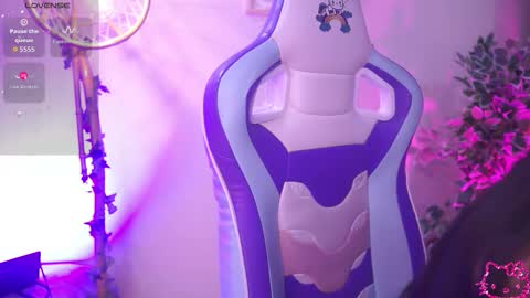 CLOE  online show from February 27, 11:15 pm