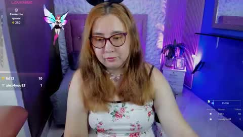 chloe_prg online show from November 4, 1:27 pm