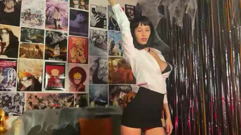 chloe online show from October 31, 10:58 pm