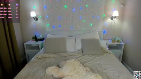 chloee white online show from January 16, 10:11 am