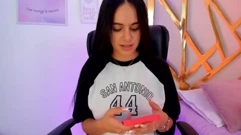  Chloe Harper  online show from December 16, 7:09 pm