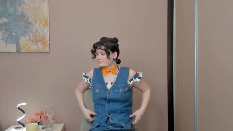 Cassandra online show from March 24, 4:07 am