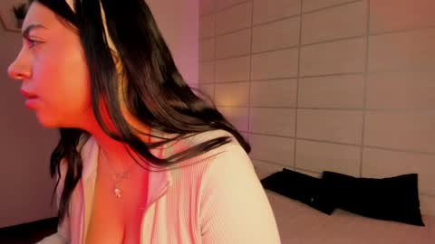 Christine  online show from March 31, 12:27 pm