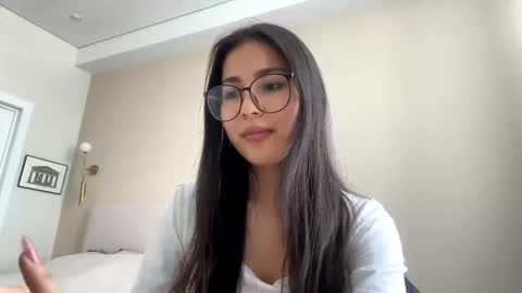 Bella online show from February 27, 6:24 am