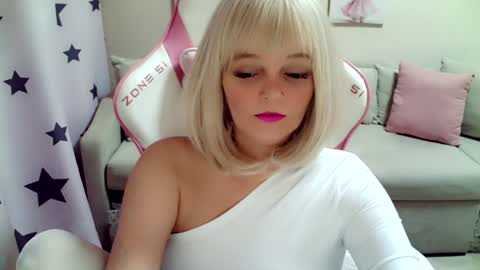 Christi online show from December 27, 9:17 am