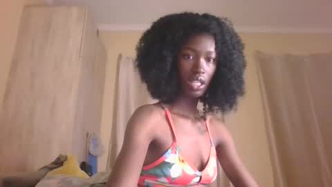 chroe22 online show from April 12, 9:39 pm