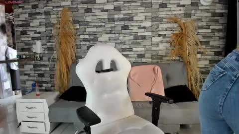 Ciindy Lovers online show from November 11, 2:25 pm