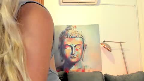 Cintia online show from January 8, 10:30 am