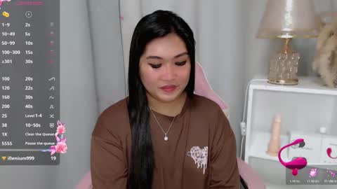 CLAIRE online show from June 6, 7:14 am