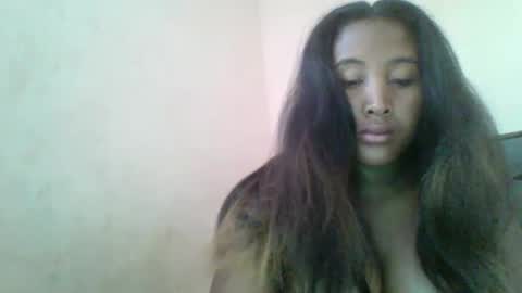 Clarah0123 online show from December 5, 7:27 am